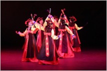 선의 미학·한국 춤 진정성 찾는 영원한 춤꾼