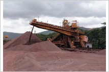 우크라이나, 러시아로 밀수될 뻔한 철광석 16만 톤 압수