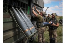 우크라이나군, 탄약고 '족집게 타격' 러시아군 포병전 능력 '뚝’