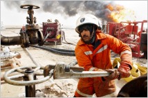 이라크 석유 장관, 하루 만에 번복 “OPEC 추가 감산 결정에 동의”