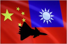 美 의원들, 중국의 포위 훈련 후 “대만에 무기 지원 신속히 해야”