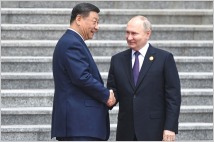 [글로벌이코노믹 사설] 푸틴과 시진핑의 동상이몽 밀월