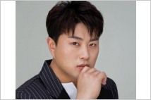 ‘음주 뺑소니 혐의’ 김호중, 경찰 비공개 출석