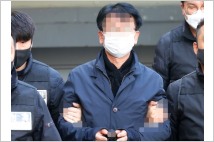 ‘이재명 흉기 피습’ 남성에 1심 징역 15년