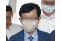 KT 하청업체 황욱정 대표, 1심서 징역 2년 6개월…법정구속