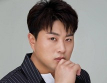 ‘음주 뺑소니 혐의’ 김호중, 경찰 비공개 출석