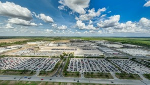 토요타, 텍사스 공장 확장에 5억 달러 투자.. 드라이브 트레인 부품 제작