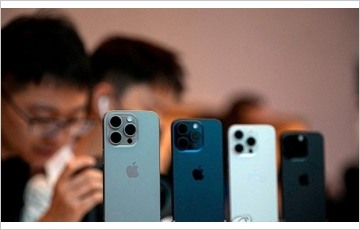 애플 아이폰, 4월 중국 판매 52% 급증...“가격 할인 통했다”