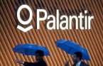 美 팔란티어 주가 급락에 엇갈리는 월가 전망