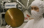 삼성·SK하이닉스, 역대급 호황에도 '증산' 거부한 속내