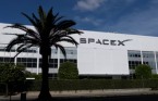 스페이스X, 위성폰 확장 제동 걸려…美 FCC, 추가 주파수 거부