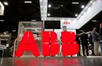 ABB, AI 데이터센터 호황에 수주 40% 급증…사상 최고치 경신