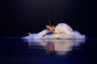 성예진의 춤 '기원(祈願)'…불색무(佛色舞)의 미학적 승급