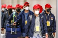 한국 거주 외국인 근로자 절반 월 200만~300만원 번다