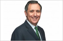 [글로벌CEO레이더]  인터콘티넨탈 호텔 그룹, CEO 리차드 솔로몬 은퇴 발표