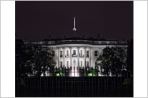 [글로벌-Biz 브리핑] "밤사이 미국은"…트럼프, 헬싱키에서 열린 기자 회견 발언에서 180도 전환