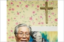 ‘베이비박스' 10년째 운영하는 이종락 목사에 LG 의인상