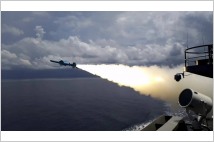 [G-Military]태국 해군이 시험발사한 중국제 대함 미사일 C-802A는