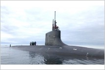 [G-Military]너가 거기서 왜 나와...노르웨이 트롬쇠에 부상한 씨울프급 잠수함