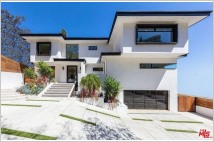[글로벌-슈퍼리치의 저택(112)] 애덤 램버트, LA 선셋 스트립 침실 5개 저택 77억원에 구입