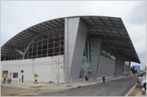 [글로벌-Biz 24] 한국공항공사 '30년운영' 에콰도르공항 건설 부진, 내년초 개장 차질