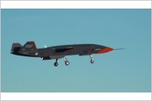 [G-Military]호주공군 무인전투기 ‘로열 윙맨’ 첫 시험비행… AI 탑재 ‘하늘의 킬러로봇’
