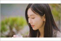 [포토+] 배우 김소연, 생애 첫 브이로그 공개…'김소연 월드'