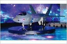 KAI, 2022년 KF-21 전투기 첫 비행에 전 세계 시선 집중