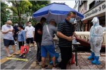 중국 전역 코로나19 확산…베이징 공공장소 출입시 백신접종증명서 요구