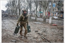 러시아군, 히틀러 군대처럼 우크라이나 진흙 수렁서 허우적