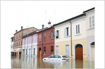 이탈리아 북부 대홍수…'모아니면 도'식 기후변화 대책 시급