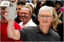 애플 위기 탈출, 9월 출시 아이폰16에 달렸다