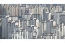 올해 주택 시장 전망 "불황 이어질 것"...수도권 아파트 매매·전세 '보합'