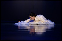 성예진의 춤 '기원(祈願)'…불색무(佛色舞)의 미학적 승급