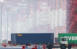 中, 9월 수출 8.3% 급증하며 예상 웃돌아