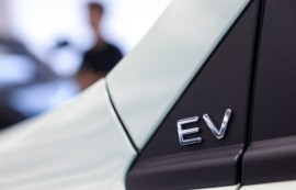 中, 5개년 계획 전략 산업서 '전기차' 제외