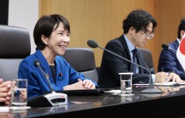 다카이치 "韓·日 관계, 미래지향적 발전해야"