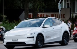 머스크 “연내 플라잉카 데모 버전 공개”