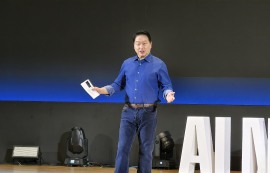 최태원 회장 "캐파 확대·기술로 AI 병목 해결"