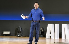 최태원 회장 "캐파 확대·기술로 AI 병목 해결"