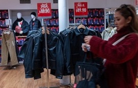 美 소비자 심리지수, 사상 최저치에 근접