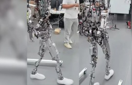 中 샤오펑, 터미네이터급 로봇 '아이언' 공개