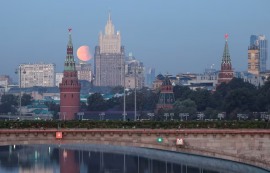 러시아, 英 조종사 눈 겨냥 ‘레이저 공격’ 논란