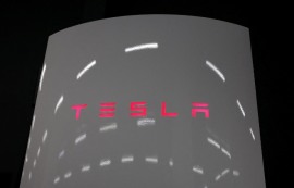 테슬라, 유럽·중국·미국서 판매 하락 '위기'