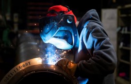 美 제조업, 관세 여파로 9개월 연속 위축