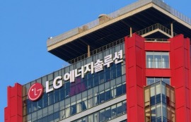 LG엔솔, 벤츠에 2조원 전기차 배터리 공급