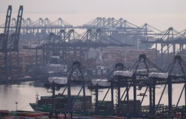 中, 11월 수출 5.9%↑...對美 수출은 29%↓