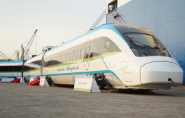 현대로템, 첫 수출 '우즈벡 고속철' 조기 출고