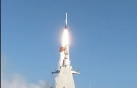 中, 1만톤급 구축함서 '극초음속 미사일' 성공