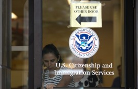 트럼프 행정부의 새 입국 제한 조치 1일 발효